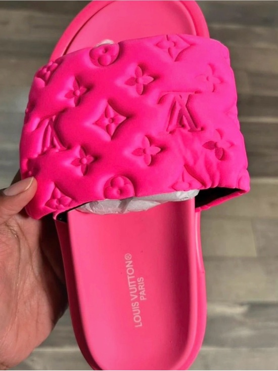Louis Vuitton Shoes - Louis Vuitton Women’s Pink Pillow Pool Slide Sandal
